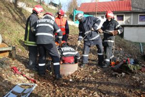 Reading fire with Vatra Dornei’s firefighters