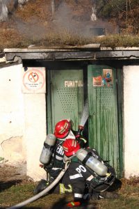 Reading fire with Vatra Dornei’s firefighters